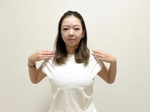 肩甲骨ほぐしストレッチ1