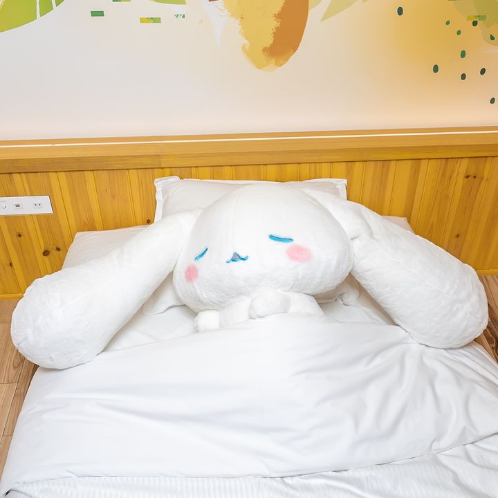 タカラトミーアーツ「サンリオキャラクターズ With my friend！ 大きなぬいぐるみ むにゃむにゃシナモロール」全身