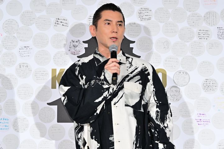 本木雅弘、黒沢清監督への愛が爆発！ 『黒牢城』舞台挨拶で熱弁止まらず時間オーバー