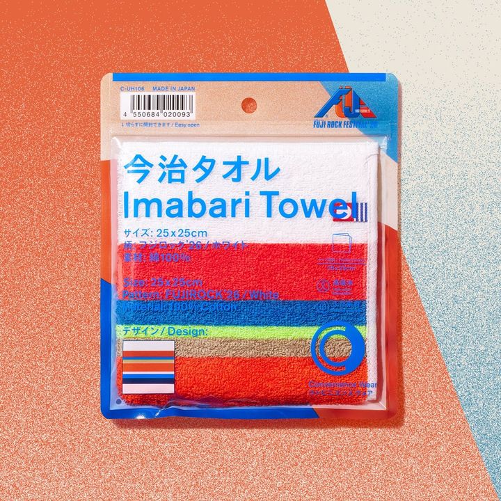 フジロック’26のポスターと連動した限定デザインの今治タオルハンカチ。今治独自の高吸水仕様で、フェス会場はもちろん日常使いにも活躍する一枚。カラーはフジロック’26／ホワイト。
