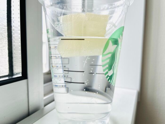 飲み終わったスタバカップ、捨てないで！上下ひっくり返すだけで