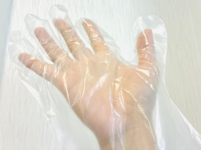 【キャンドゥ】諦めていた“プチストレス”が解消！今までより断然使いやすくなった『ポリエチレン手袋』