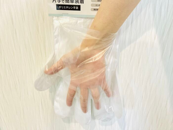 【キャンドゥ】諦めていた“プチストレス”が解消！今までより断然使いやすくなった『ポリエチレン手袋』