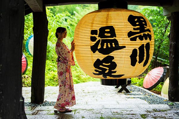 【熊本県南小国町】黒川温泉で「入湯手形40周年プロジェクト」始動！夏の納涼イベント「湯涼み」も実施