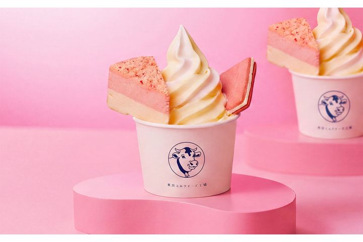 Cow Cow サンデースペシャル ミックス ストロベリー／￥740（税込み）