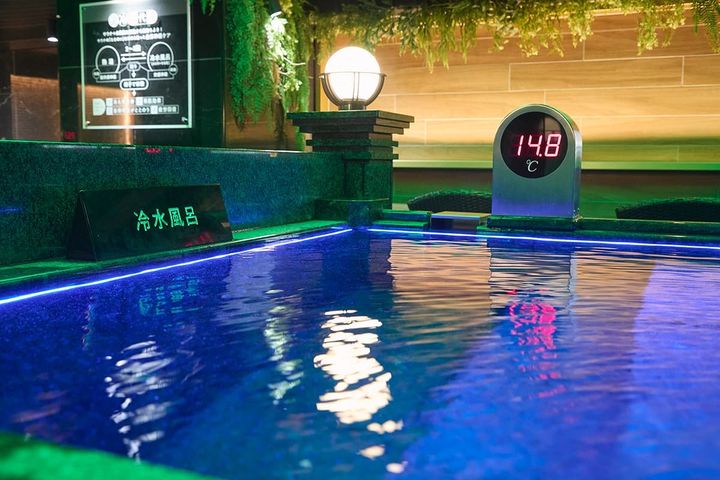 女性浴室の水風呂