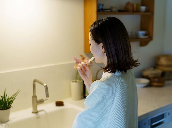 お口の臭い、気付けてる？40～50代が試したい『口臭チェック法』とセルフケア