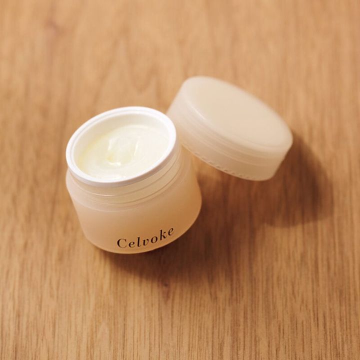 8g ¥3,300 ／セルヴォーク