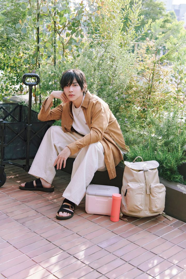 松井湊×コールマン、「PLAYFUL OUTDOOR STYLE」をテーマにしたカット