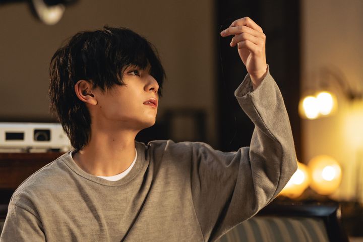 ドラマ『一次元の挿し木』第1話 （C）日本テレビ width=