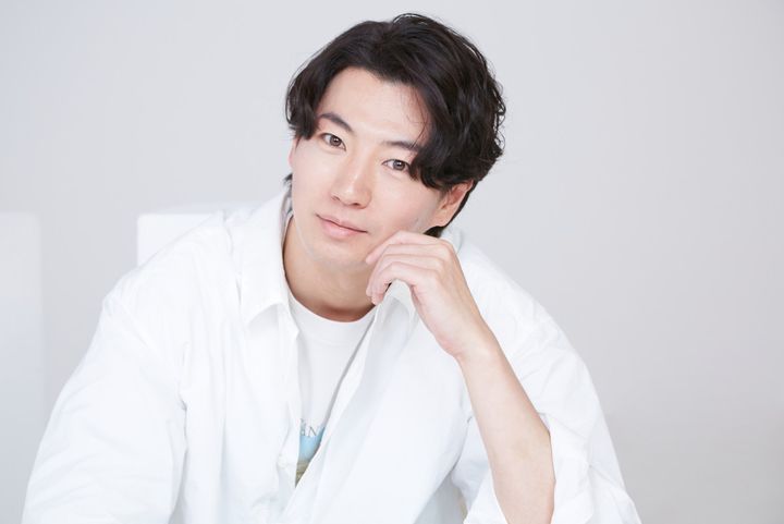 田中圭＆矢崎広、20年近い付き合いの先輩後輩が語るお互いの魅力 初の本格共演は2人だから生まれるものを大切に width=