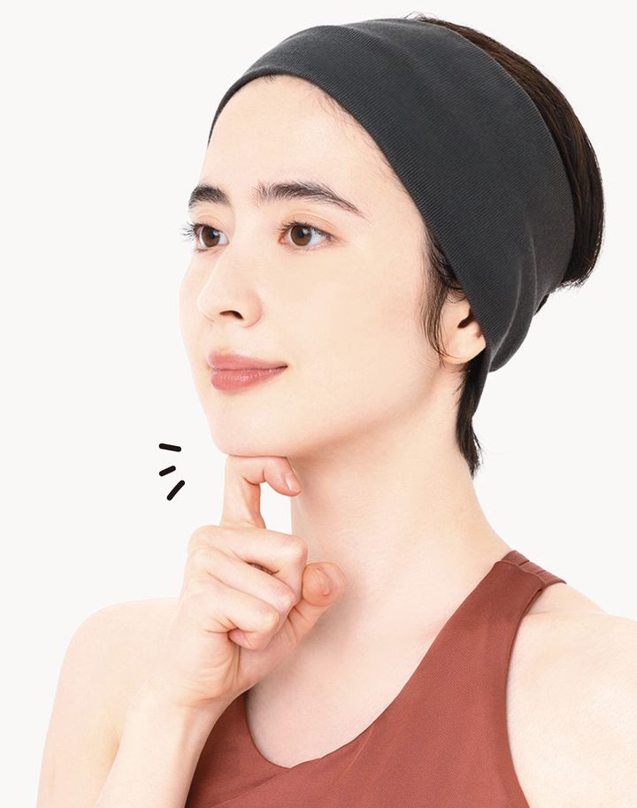 シャープさが増す首&フェイスラインケア