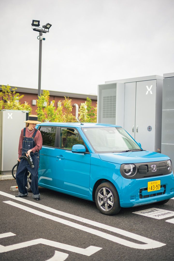 次のクルマはおしゃれで、私にも環境にも優しい電気自動車で決まり