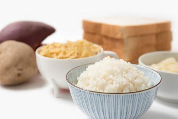 知ってるようで知らない、何を食べると血糖値は上がる？