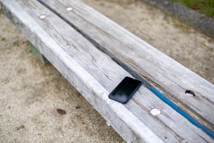 「親からの貸与品」と徹底させた40代母のスマホ管理術。電車トラブルの後悔・制限かいくぐり・位置情報で紛失回避まで