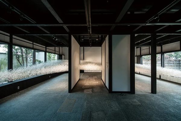 菓子司「然花抄院」が京都室町本店と渋谷の店舗で苺やスイカなどを使った涼菓を販売