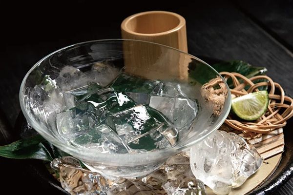 菓子司「然花抄院」が京都室町本店と渋谷の店舗で苺やスイカなどを使った涼菓を販売