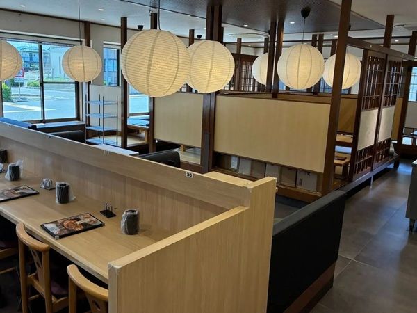 【大分県中津市】「博多うどん うちだ屋 中津店」がリニューアルオープン！座席構成を見直し