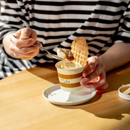 SCREAMとagnès b.の限定コラボアイスがアニエスベーカフェで発売中
