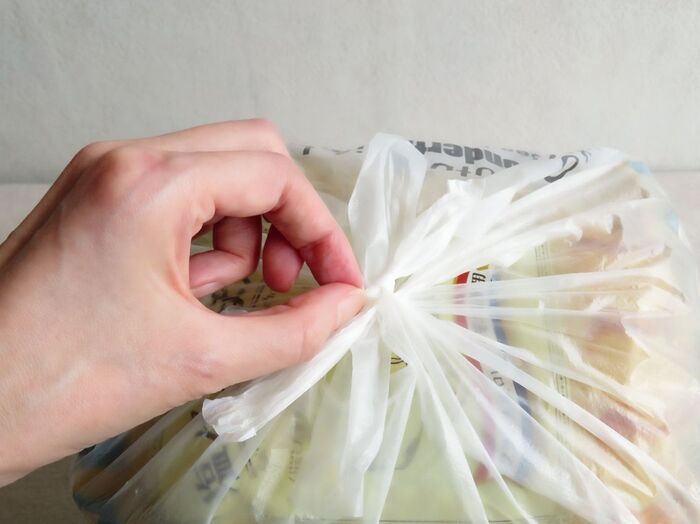 「ゴミ入れ忘れた」を解決！ガチガチに縛っても一瞬でほどける→今日から取り入れたい魔法の固結びテク！