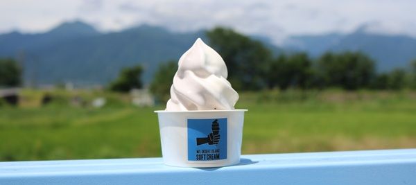 【長野県大町市】木崎湖の絶景を五感で楽しめるキャンプ場で人気ソフトクリームが期間限定販売