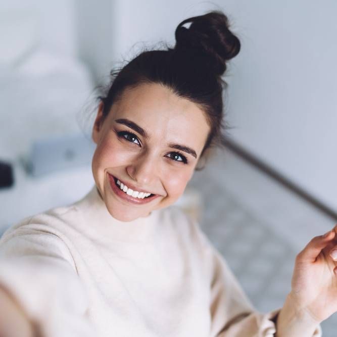 女性
