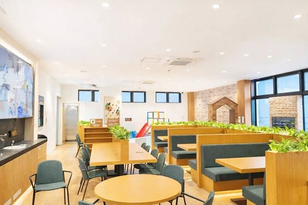 【大阪府堺市】「81FACTORY＆CAFE」は、雨の日でも家族で楽しめる！キッズスペースやカフェも用意