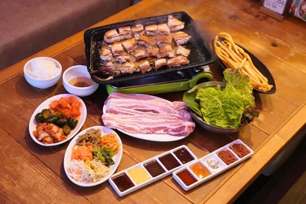 【愛知県安城市】「梨泰院」がリニューアルオープン！10種の味変で楽しむサムギョプサル食べ放題も登場