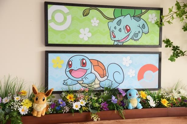 フシギダネやゼニガメのイラストを展示 撮影：ソムタム田井 (C)Pokémon. (C)Nintendo/Creatures Inc./GAME FREAK inc. ポケットモンスター・ポケモン・Pokémonは任天堂・クリーチャーズ・ゲームフリークの登録商標です。