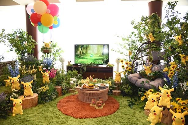 30匹のピカチュウが迎えてくれる「スイートステイ」の客室 撮影：ソムタム田井 (C)Pokémon. (C)Nintendo/Creatures Inc./GAME FREAK inc. ポケットモンスター・ポケモン・Pokémonは任天堂・クリーチャーズ・ゲームフリークの登録商標です。