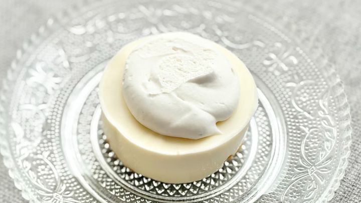 濃厚な味と食感の違いが贅沢【ローソン】“神”社員考案のスイーツって？