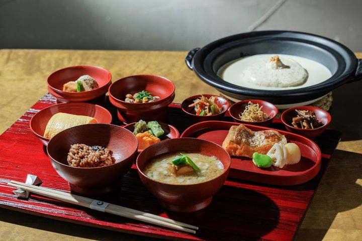 めざめの朝餉