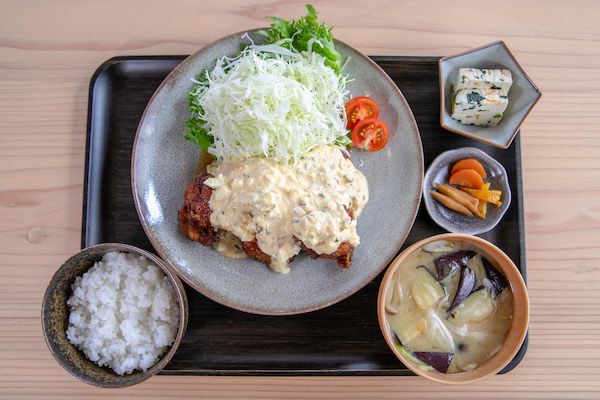 【宮崎県椎葉村】宮崎県椎葉村に里山の恵みをジビエ料理で味わうレストランとスナックがオープン