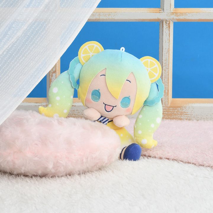 初音ミク×シナモロール ひょこぴょこ ぬいぐるみ ～クリームソーダ・レモンソーダ～（イメージ）