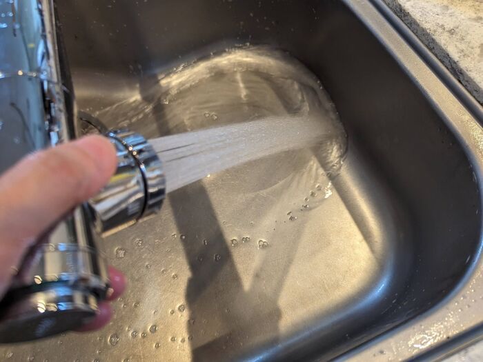 水切りネット、交換するの待って！排水口掃除がキライな人ほど注目→〈たった1分〉でいつでも清潔なシンクに♡