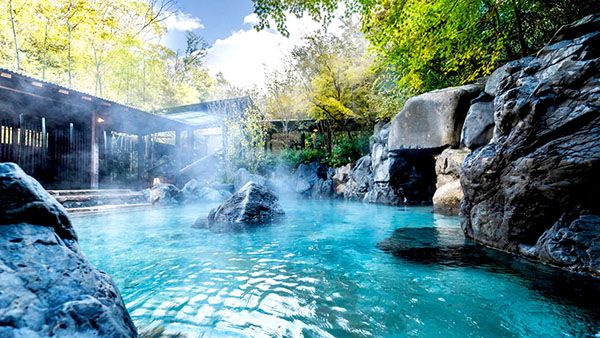 【兵庫県三木市】野天スパ 十界の湯で夏限定ビアガーデン開催。アサヒビール含む40種類以上飲み放題
