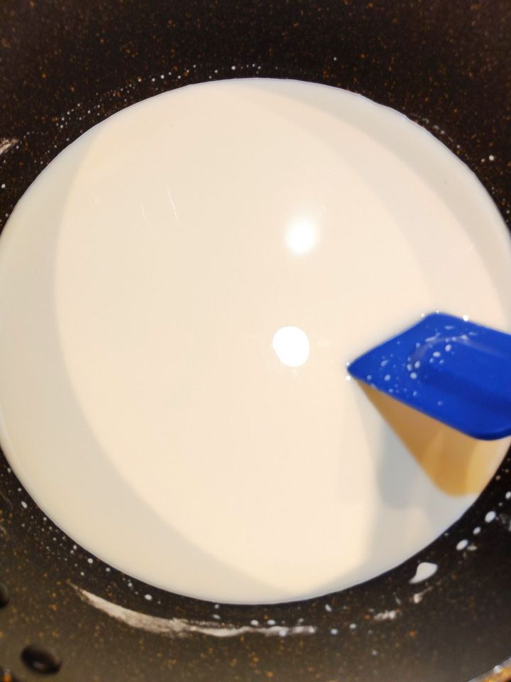 材料を混ぜる