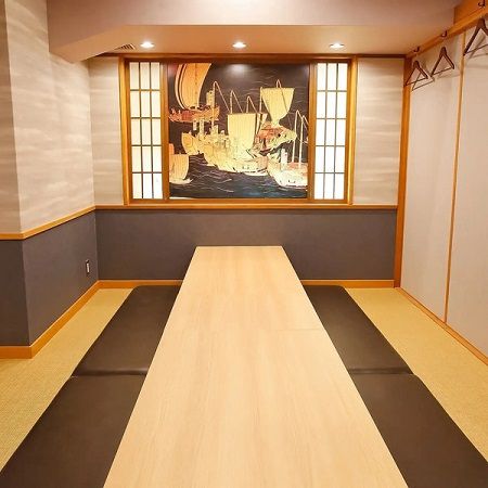 【大阪府大阪市】牡蠣と海鮮 にほんいち 堺筋本町店「鱧の湯引き」の注文で、純米酒「招徳」をサービス
