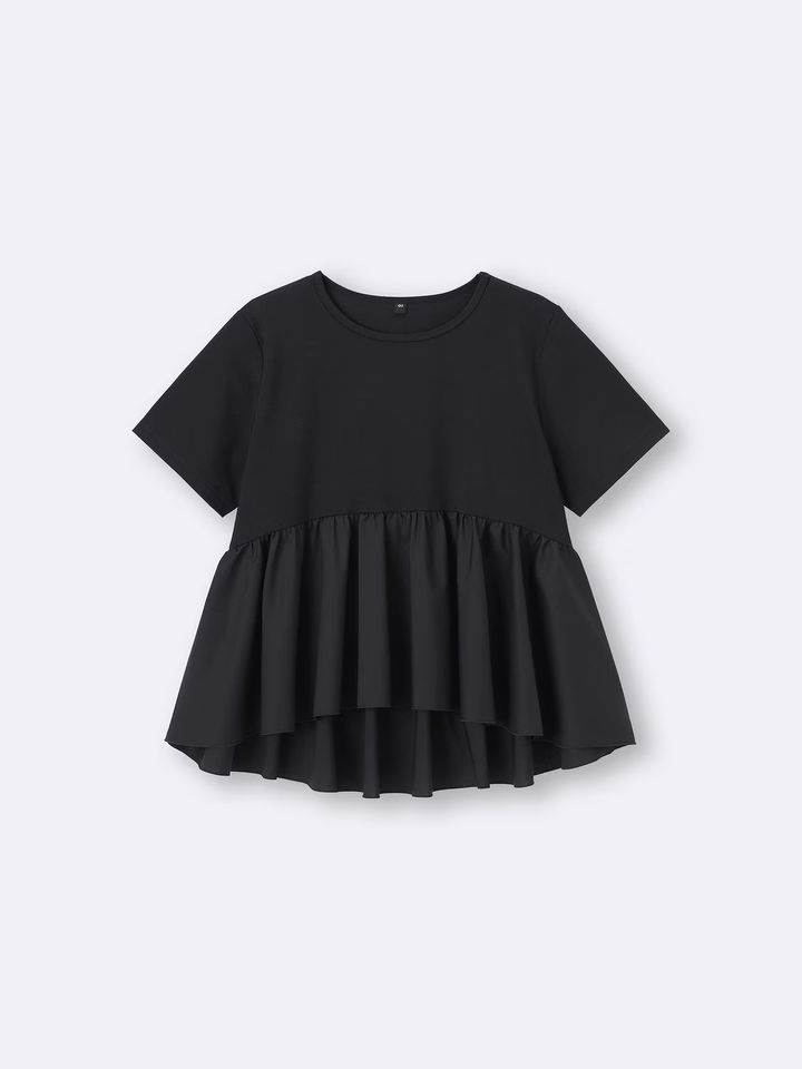 【GU】フリルで体型もおしゃれにカバー！ 布帛コンビT