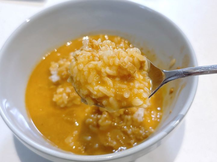 花椒とラー油、香辛料が効いているパンチのある味わい