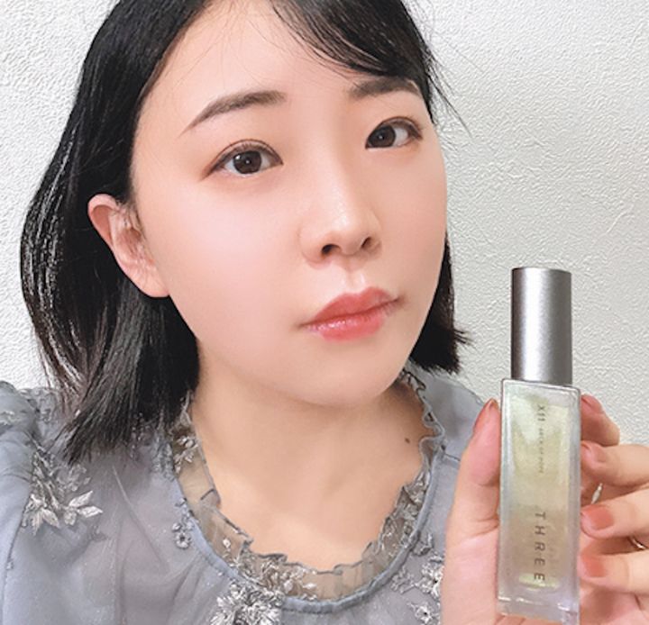 夏の肌と気分をそっと引き立ててくれる旬の製品を、作家の真下みことさんがお試し