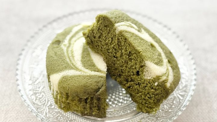抹茶の風味がふんわり広がる！【ローソン】の新作ケーキは味も食感も上品