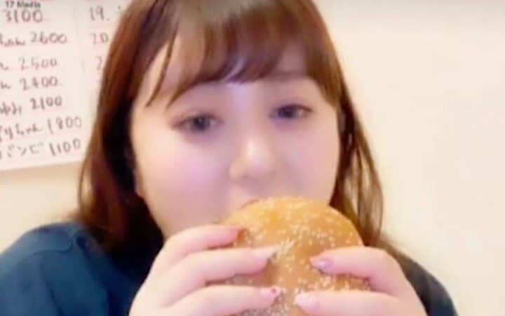 【写真・画像】「デブ界の橋本環奈」48キロ→120キロになった元コンカフェ嬢、衝撃のライブ配信内容を告白「ギフトの数だけ…」 1枚目