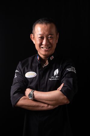 【愛知県名古屋市】シェ・シバタ×ぴよりんがコラボしたバタークッキー缶を発売。名古屋土産にもおすすめ