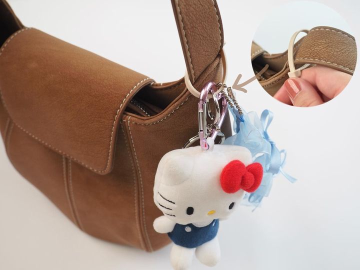 画像: バッグに、簡易チャームループをプラス
