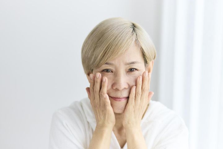 【化け子・60歳】が365日続ける「日焼け止めまでがスキンケア」習慣