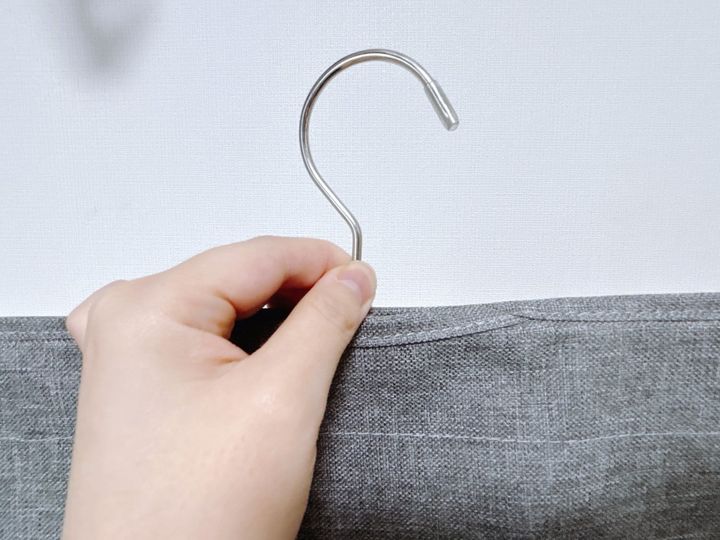 フック付きで吊るしやすい