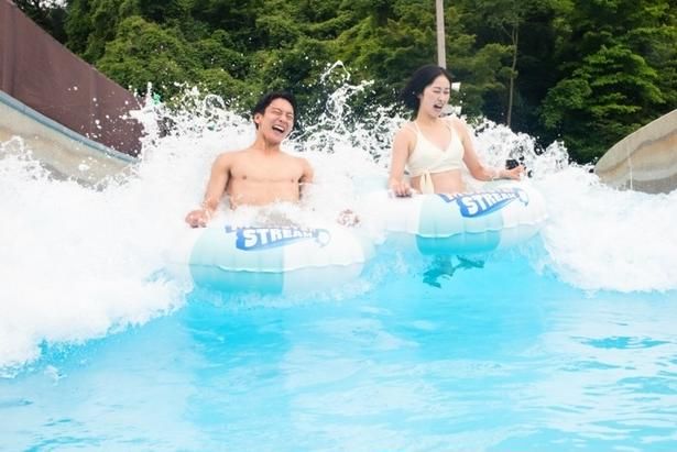 多彩なウォーターアトラクションがそろい、一日中水遊びを満喫できる