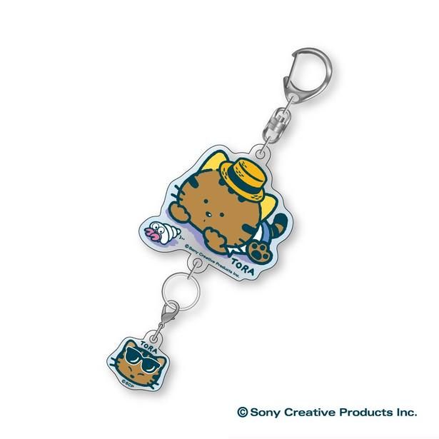「チャーム付きカスタムアクリルキーホルダー」(1320円)