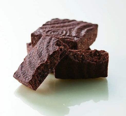 サクホロ食感の焼きチョコ「ロティショコラ」がモンドセレクション優秀品質最高金賞受賞